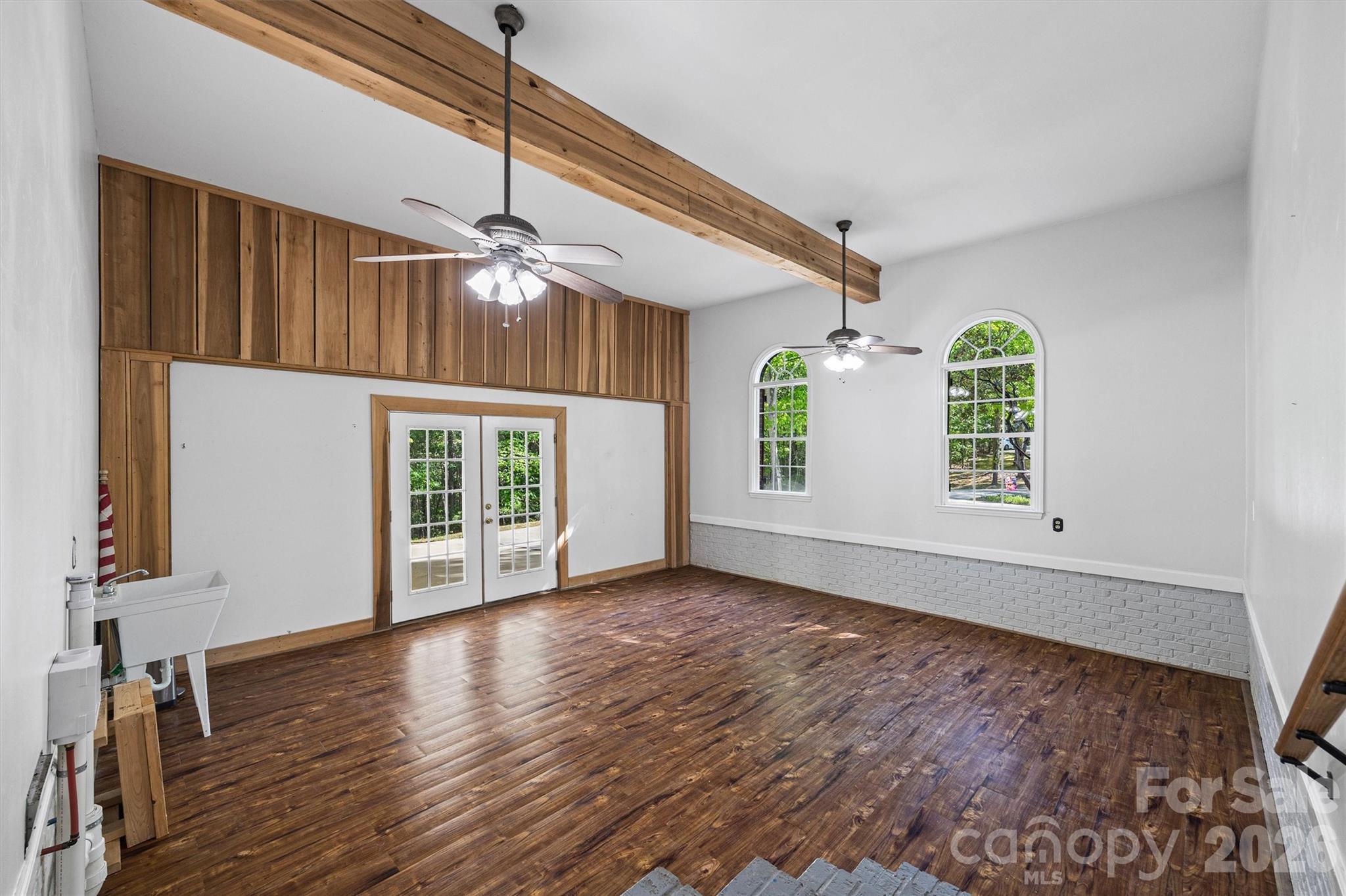 Huntington Oaks - Residential