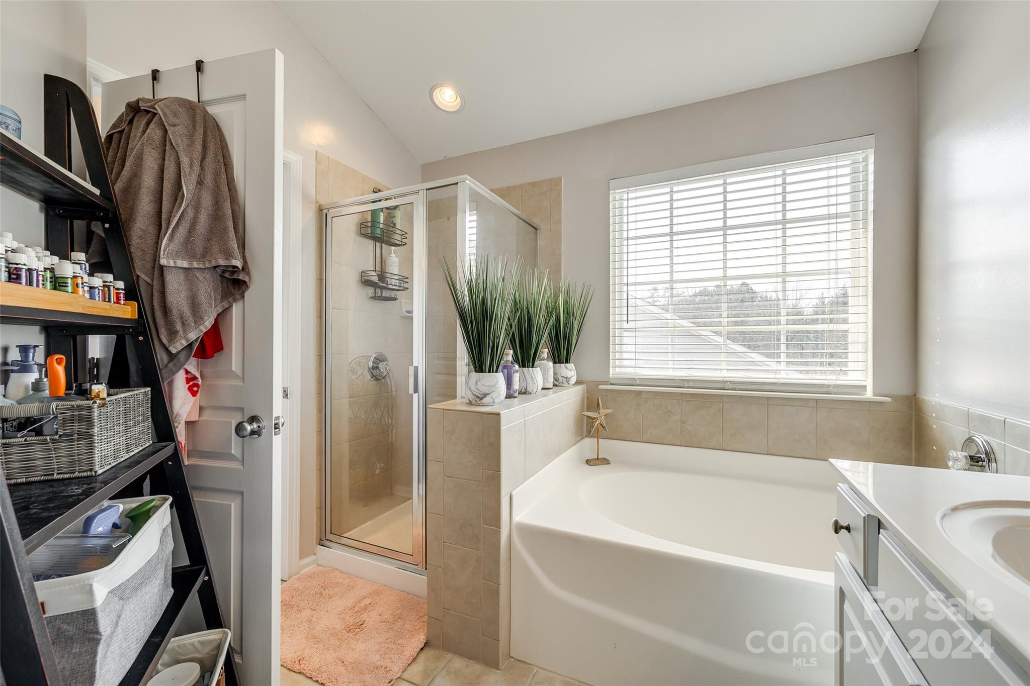 Ridge Pointe - Residential