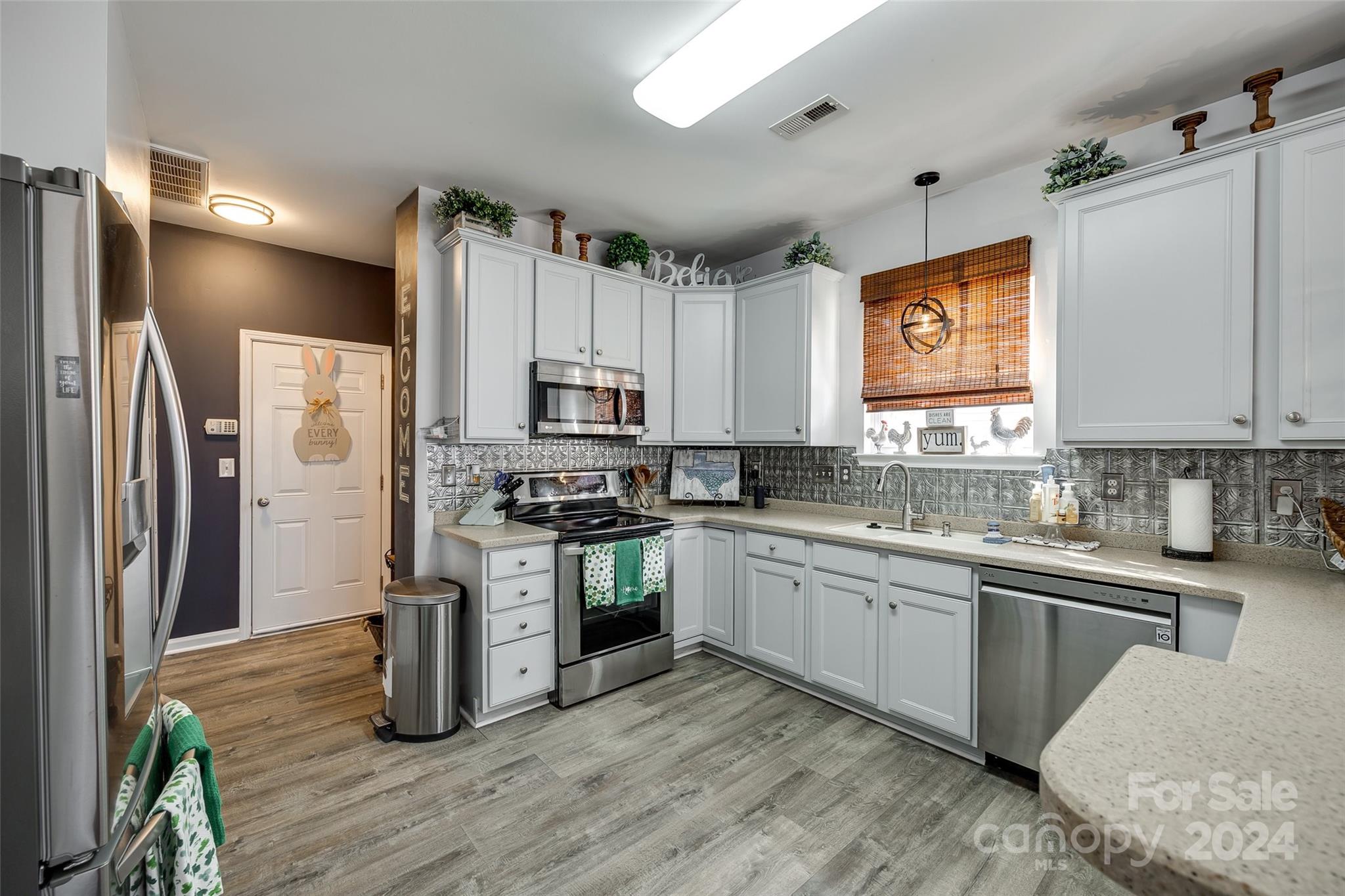 Ridge Pointe - Residential