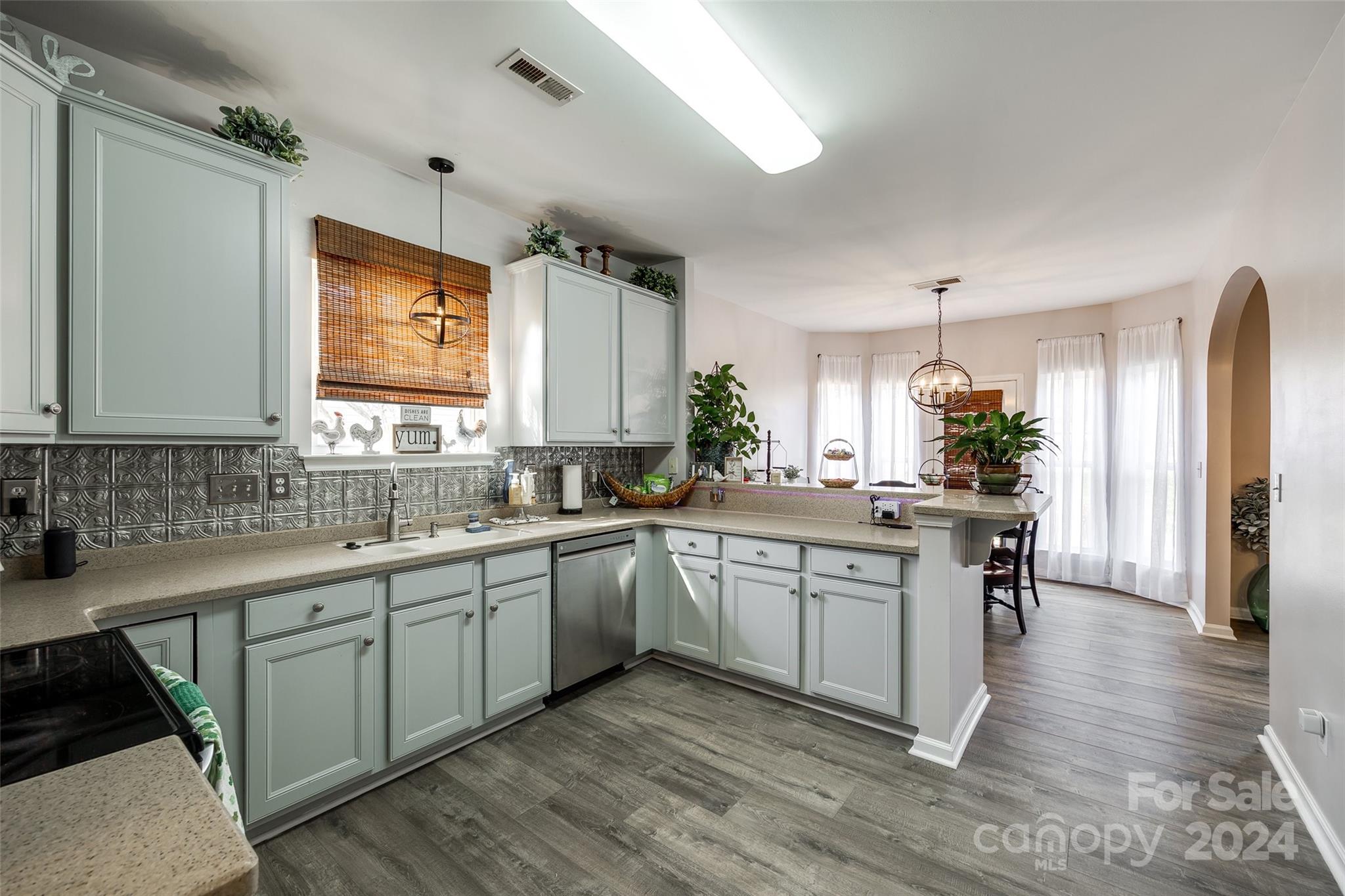 Ridge Pointe - Residential