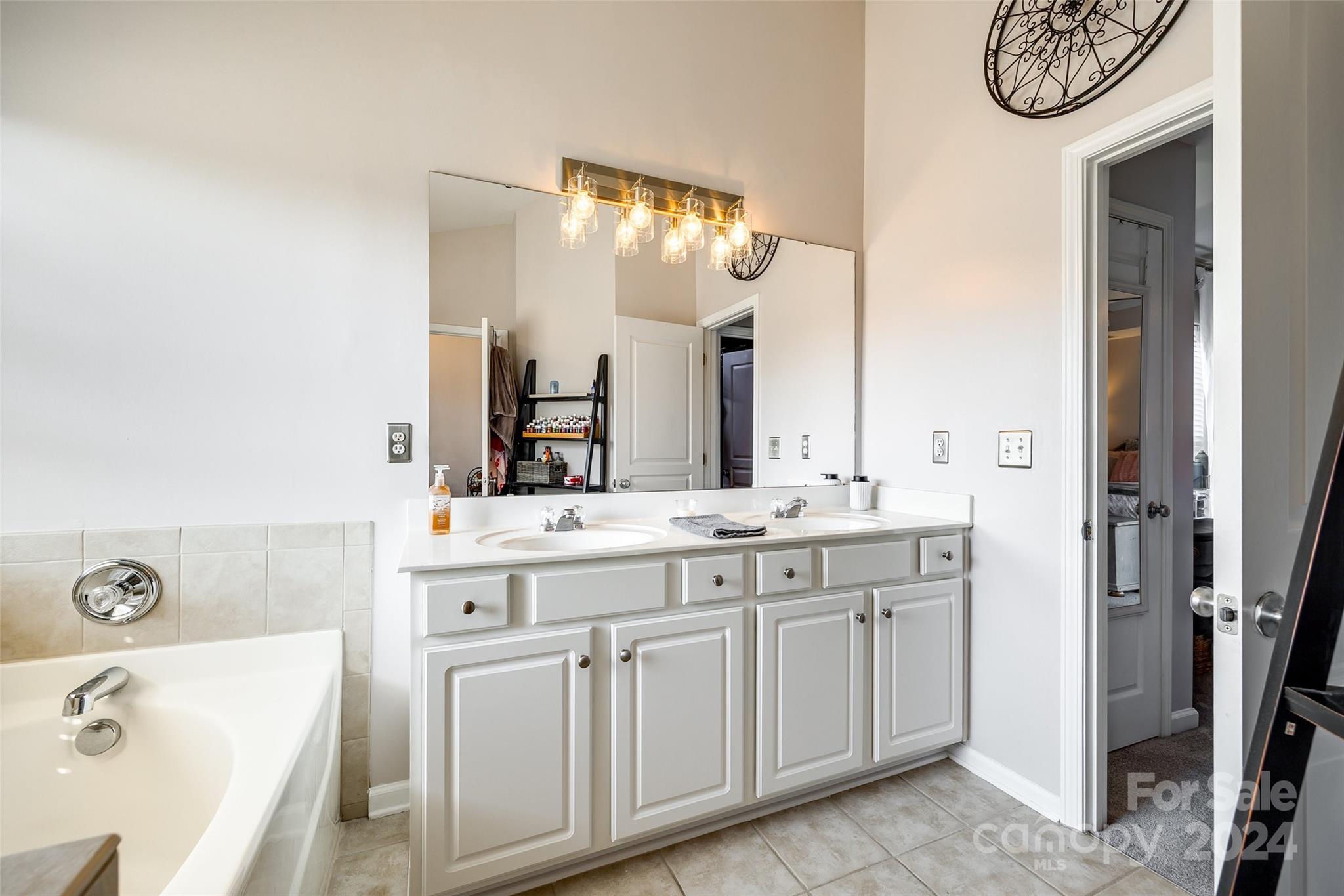 Ridge Pointe - Residential