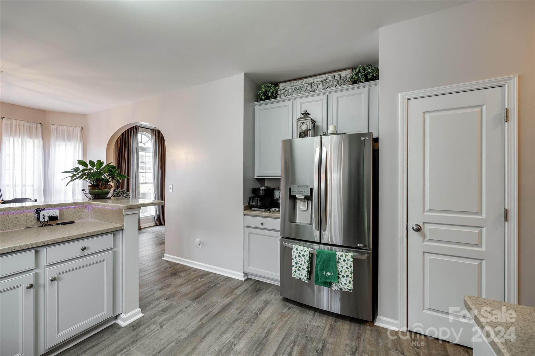 Ridge Pointe - Residential