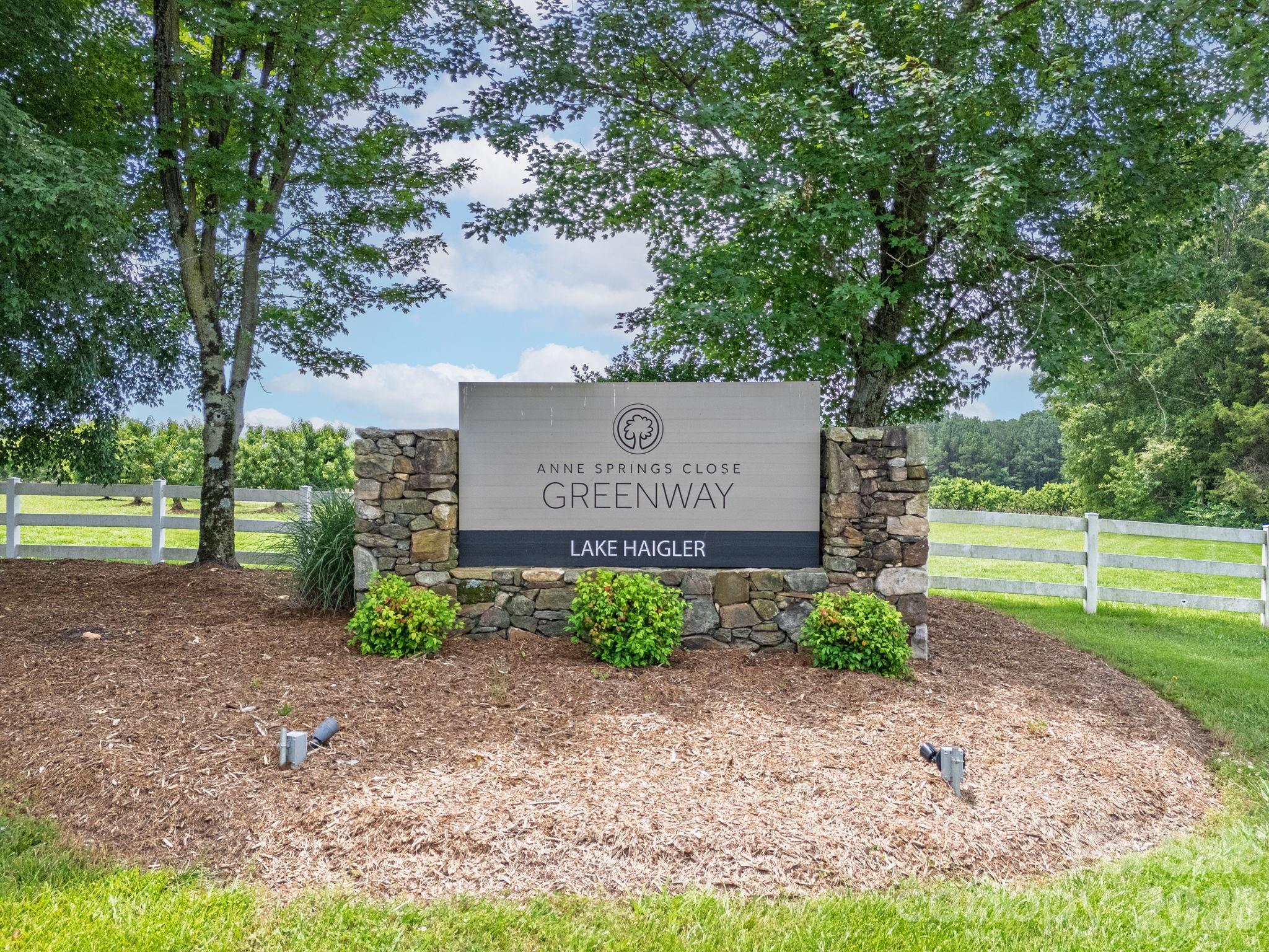 Whiteville Park - Land