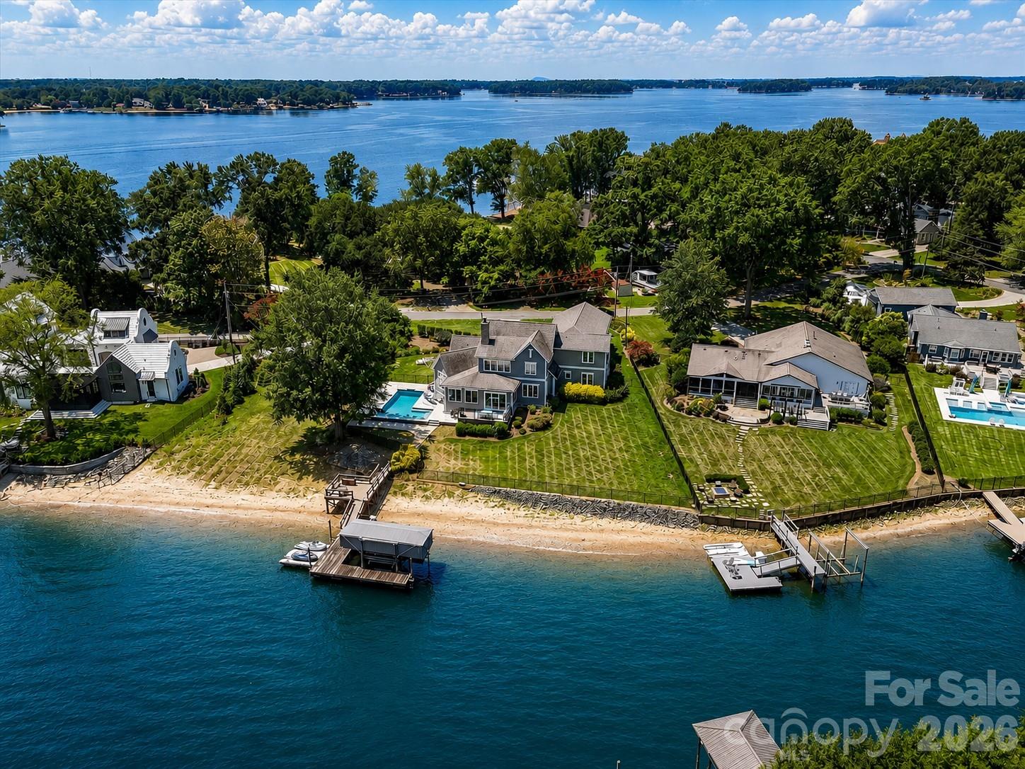 Point Largo - Residential