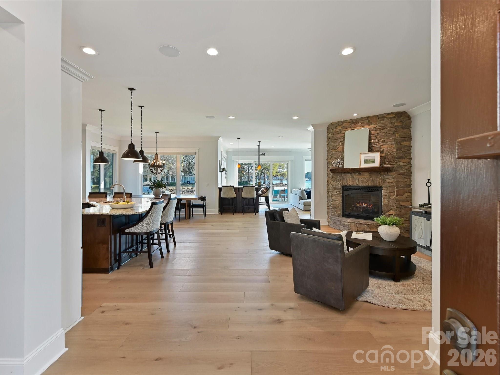 Point Largo - Residential