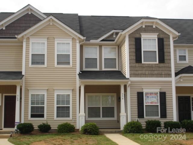 Cute Townhome Located close to Winthrop University in Rock Hill, SC, 2 Bedrooms, 2.5 Bathrooms, Living Room with Electric Fireplace, Dining Room, Kitchen with Range, Refrigerator, Dishwasher & Microwave. Washer/Dryer. Nice Front Porch and also has a Back Patio Area.
No Smoking/No Vaping. No Pets. Maximum Occupants 3.
***DECEMBER RENT FREE IF LEASE START DATE IS BEFORE DECEMBER 15, 2024***
Available NOW for viewing by key sign out from our office Monday-Friday from 9am-4pm, except Holidays. Keys to be returned by 5pm same day. Requires $20 refundable deposit.