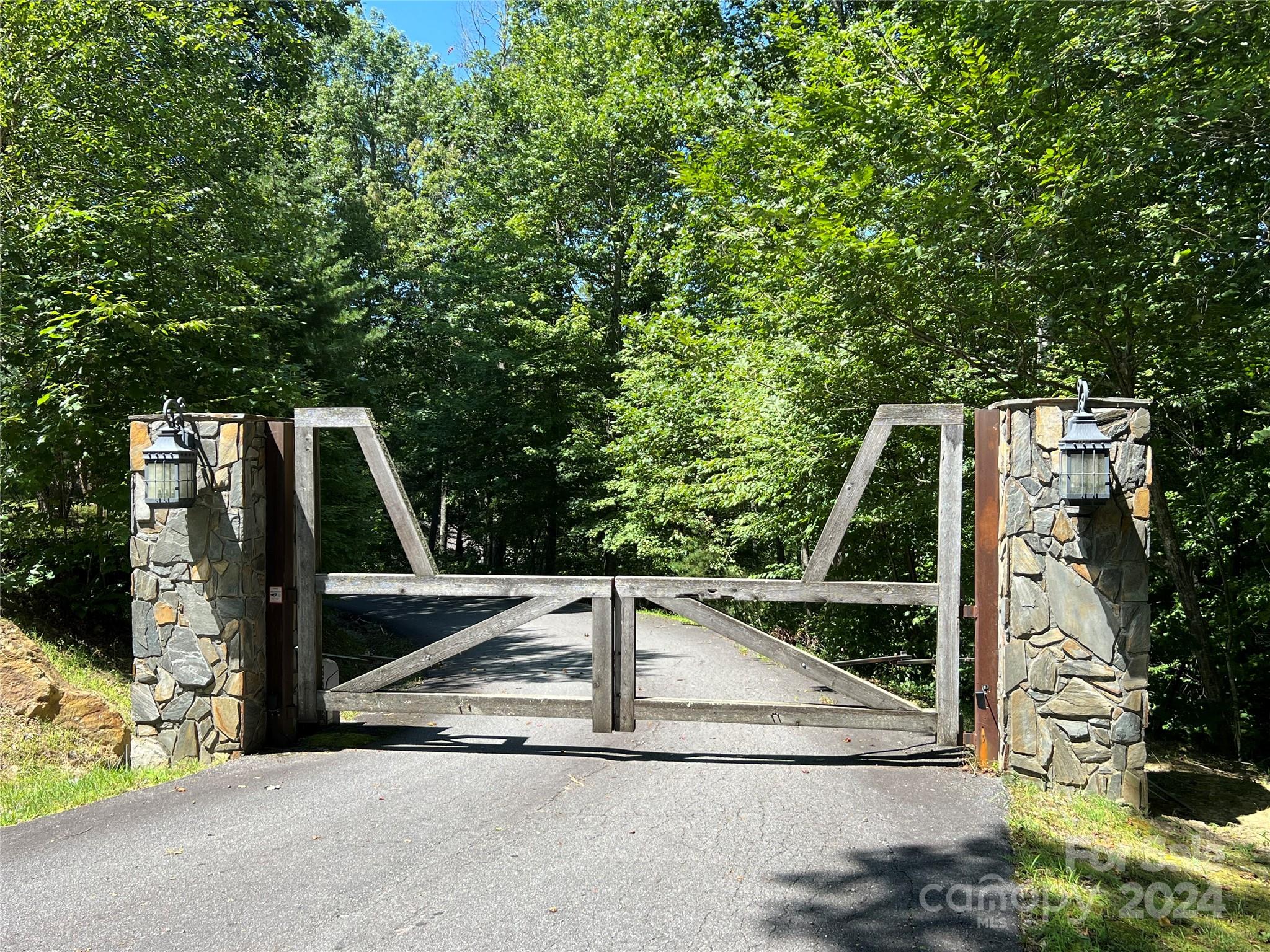River Woods - Land