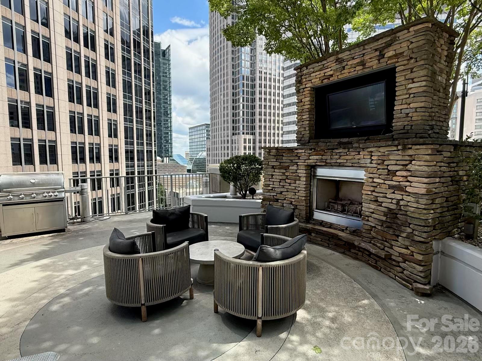 Avenue Condominiums - Residential