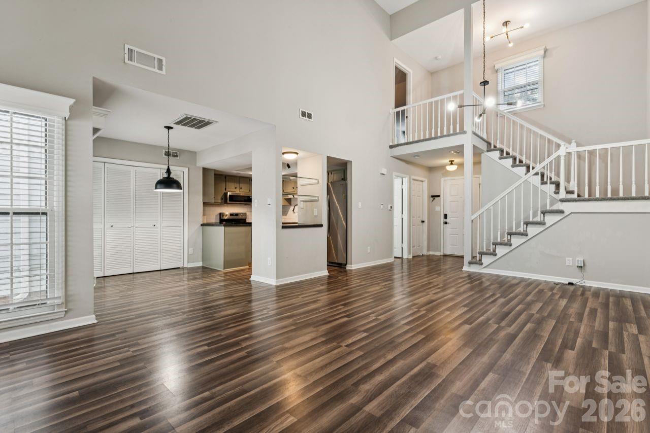 Renaissance On Carmel - Residential