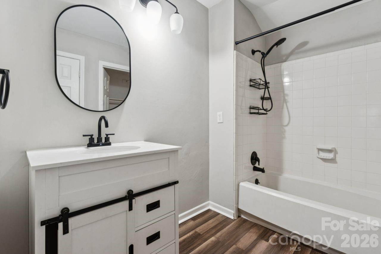 Renaissance On Carmel - Residential