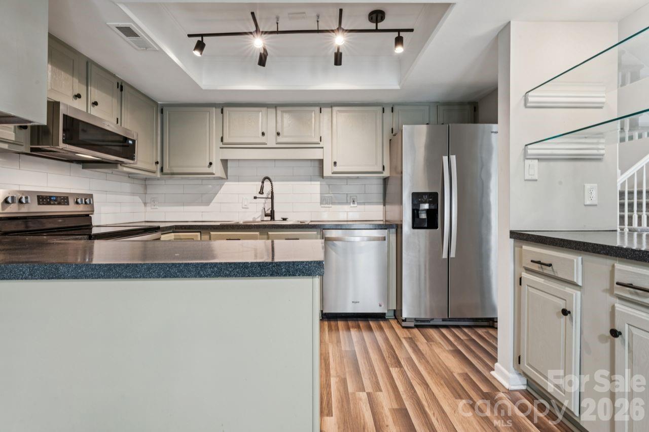 Renaissance On Carmel - Residential