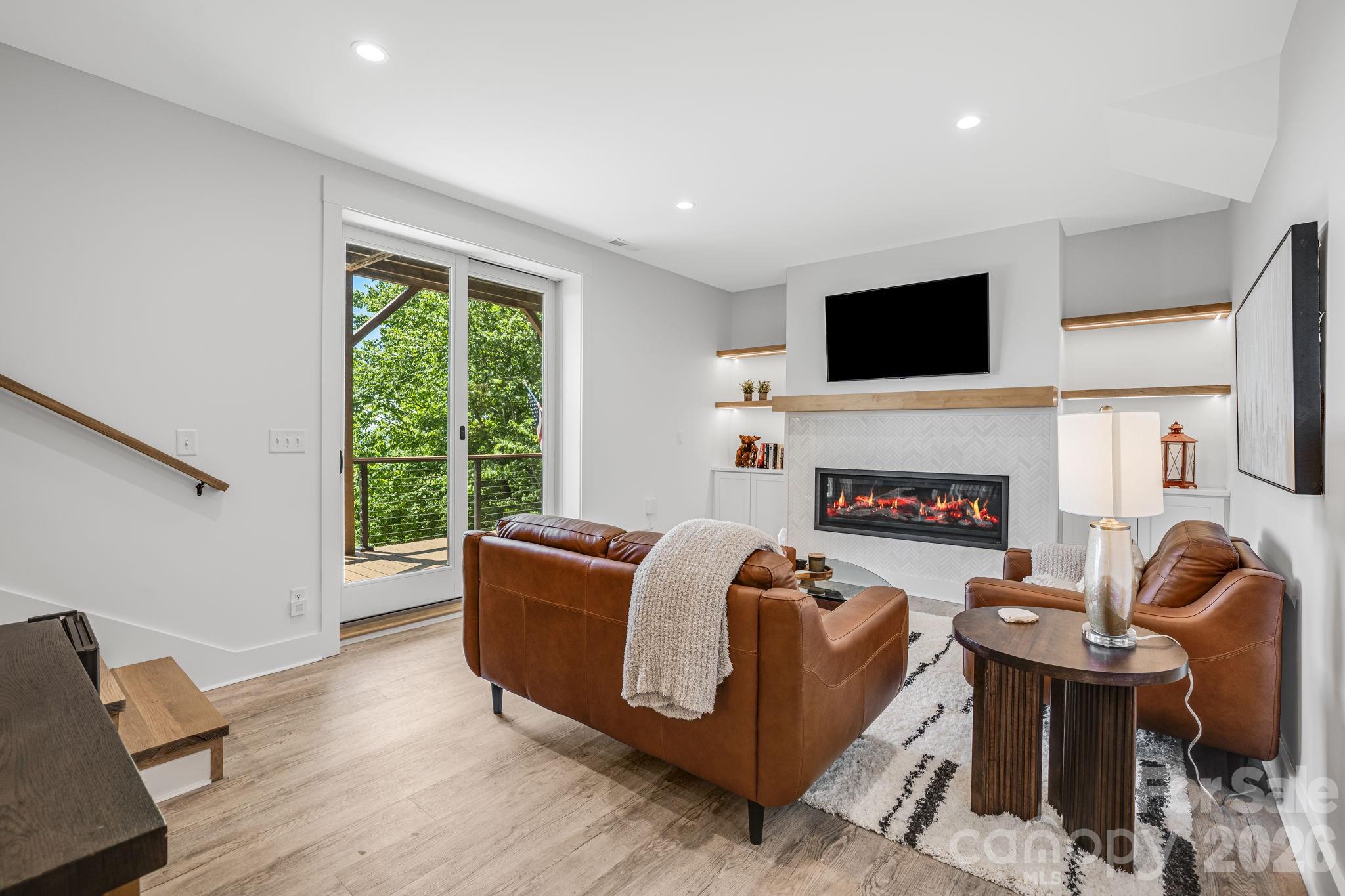Wolf Laurel - Residential