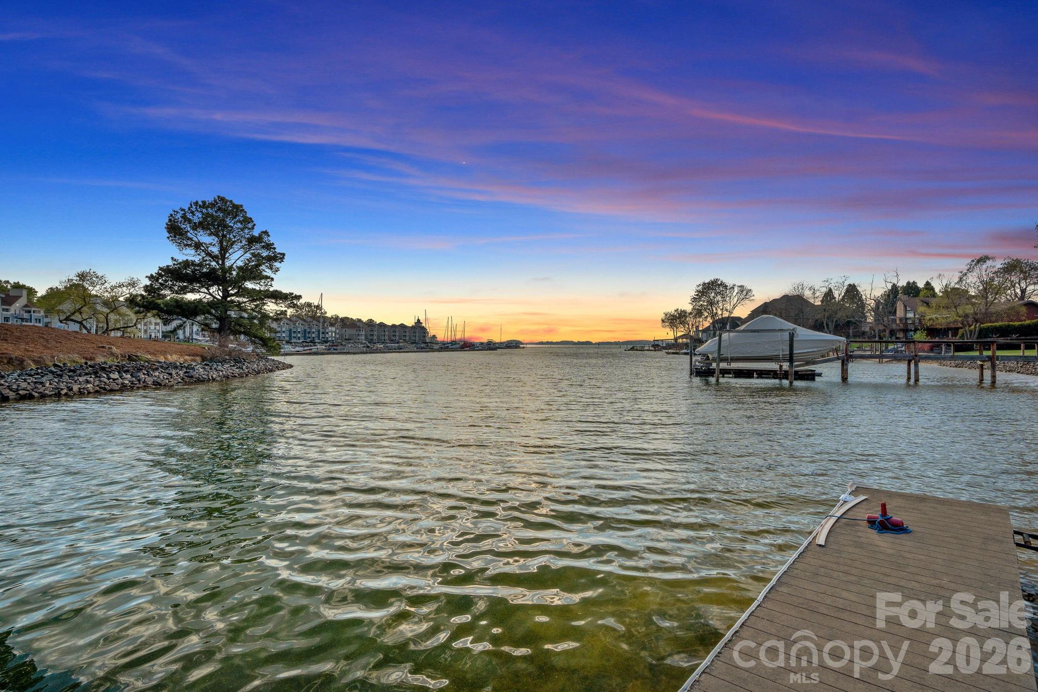 Bluff Point - Residential