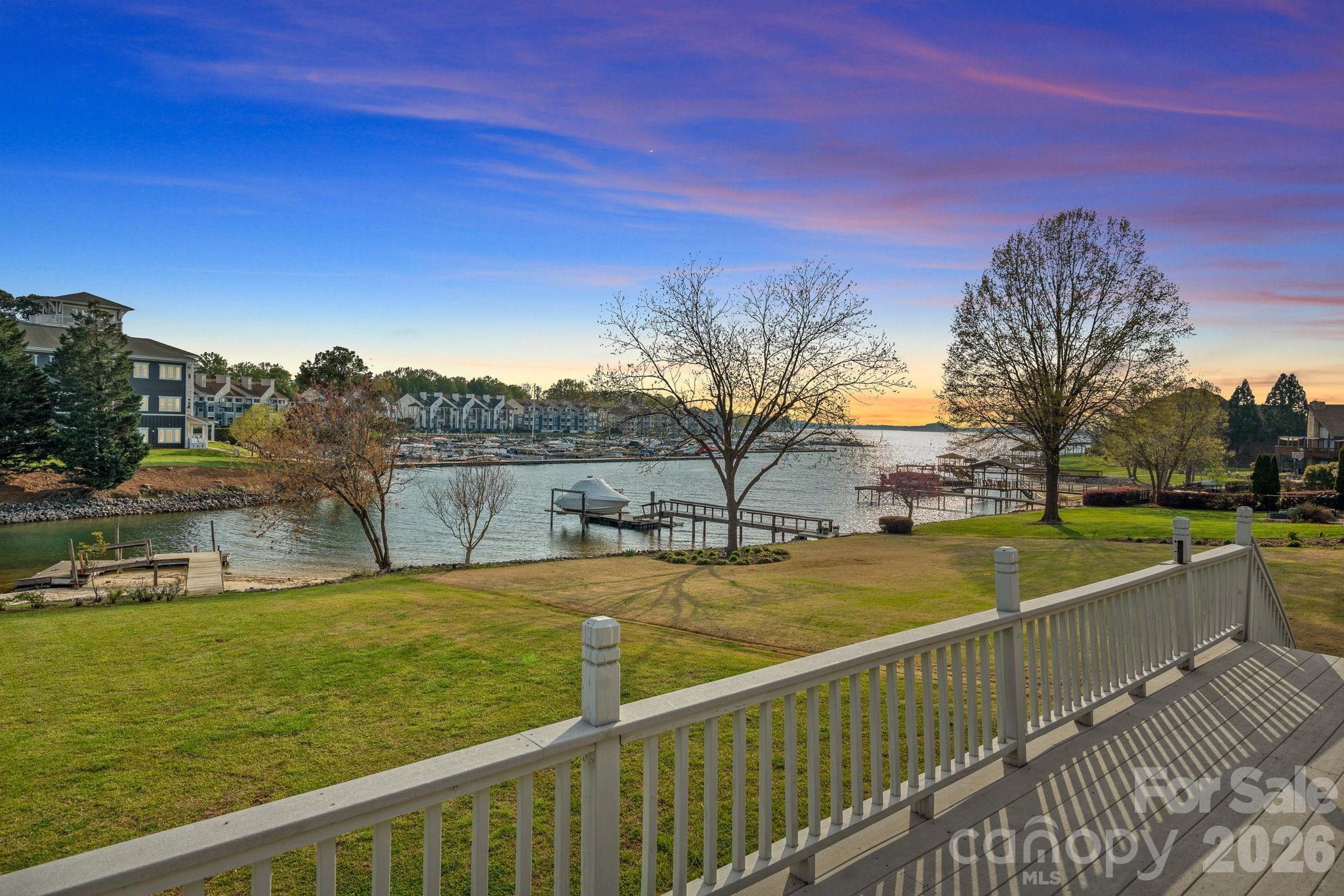 Bluff Point - Residential