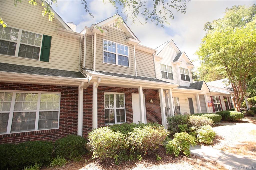 Fantastic townhouse in sought after Roxborough! RUN! Brand new carpet and paint throughout. White kitchen with open floor plan overlooking private patio and woods. Meticulously kept.  Minutes to dining and shopping (Rivergate is fantastic!).  Conveniently located to airport with easy commute to uptown. HOA includes, recycling, water/sewer and outside maintenance.