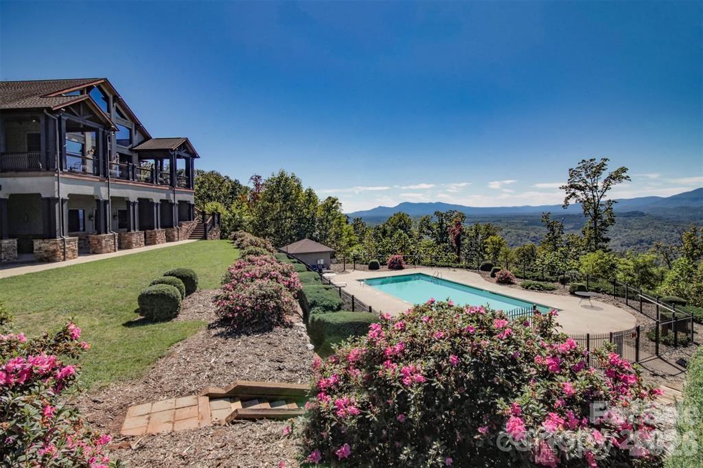 Vista At Bills Mountain - Residential