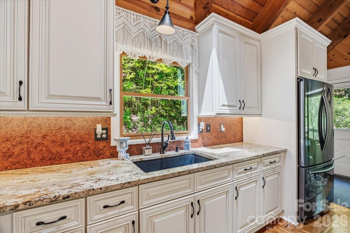 Wolf Laurel - Residential