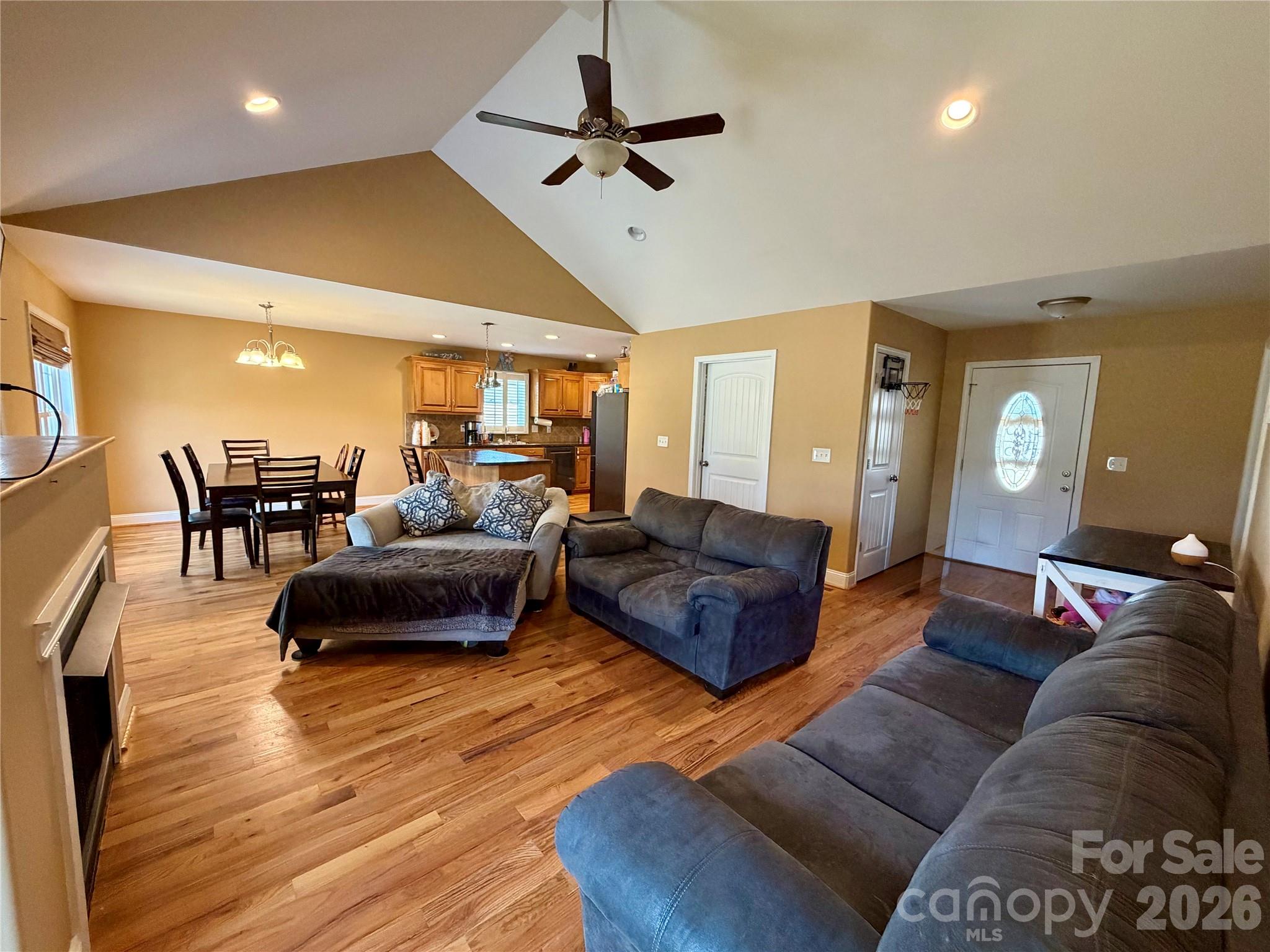 TEMPLE HEIGHTS - Residential