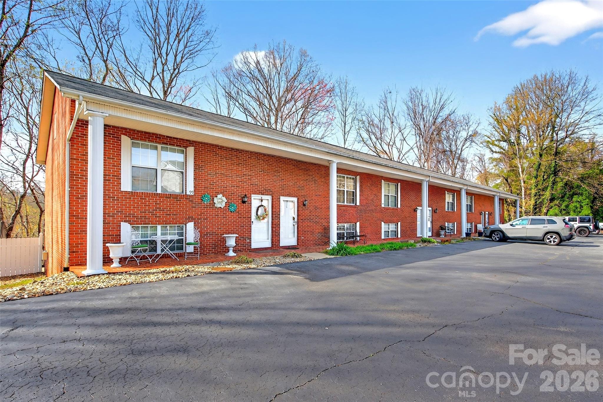 Laurelwood - Residential