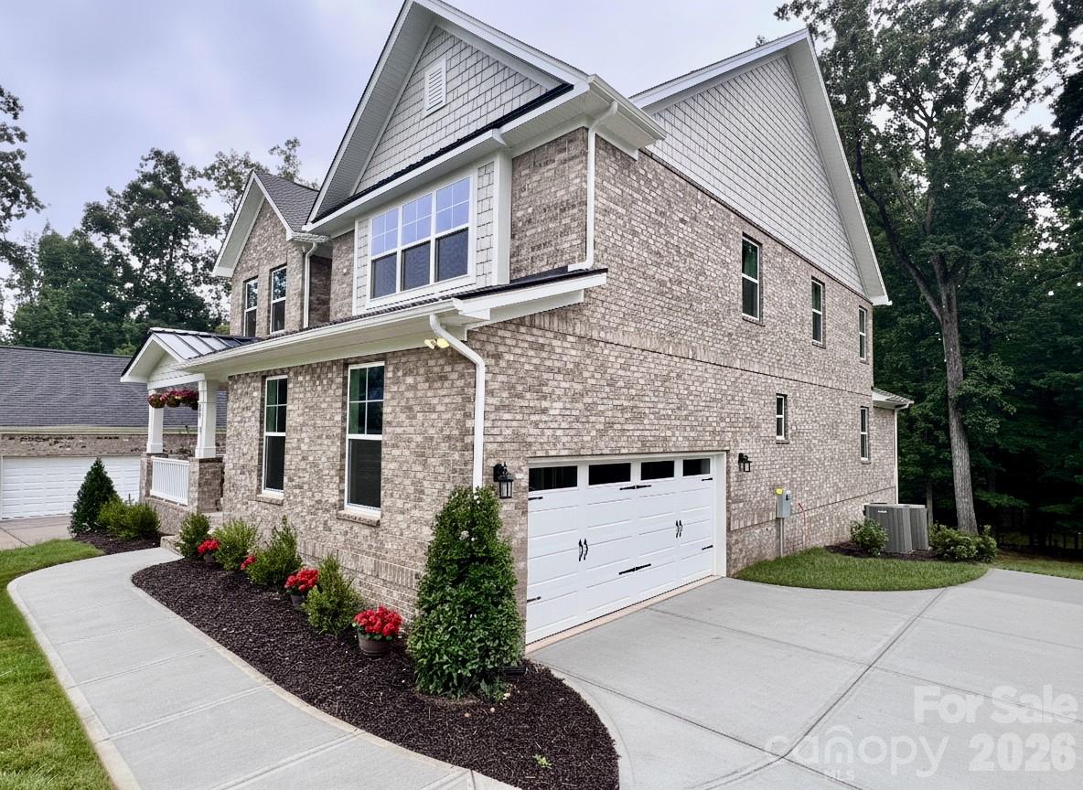 Norman Pointe - Residential