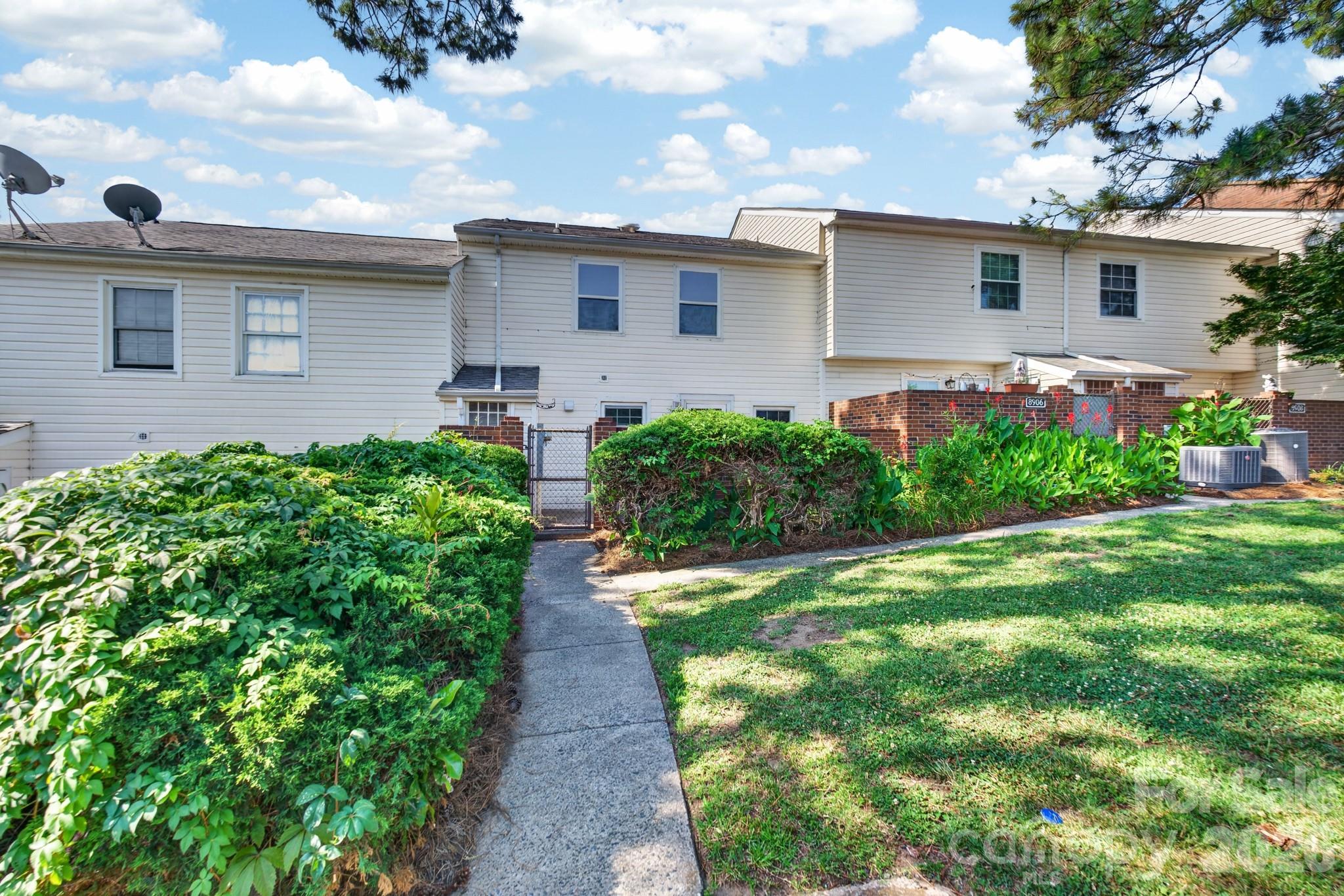 Lexington Commons - Residential