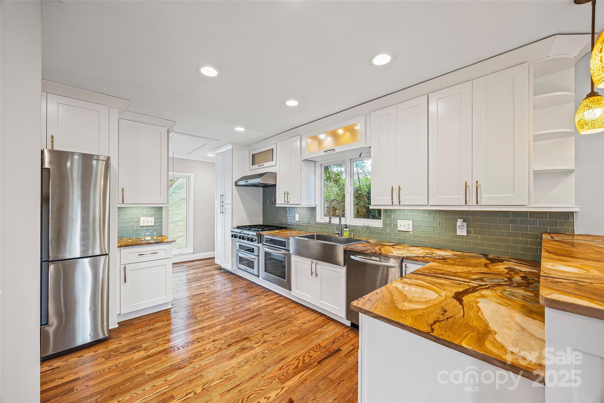 Tega Cay - Residential