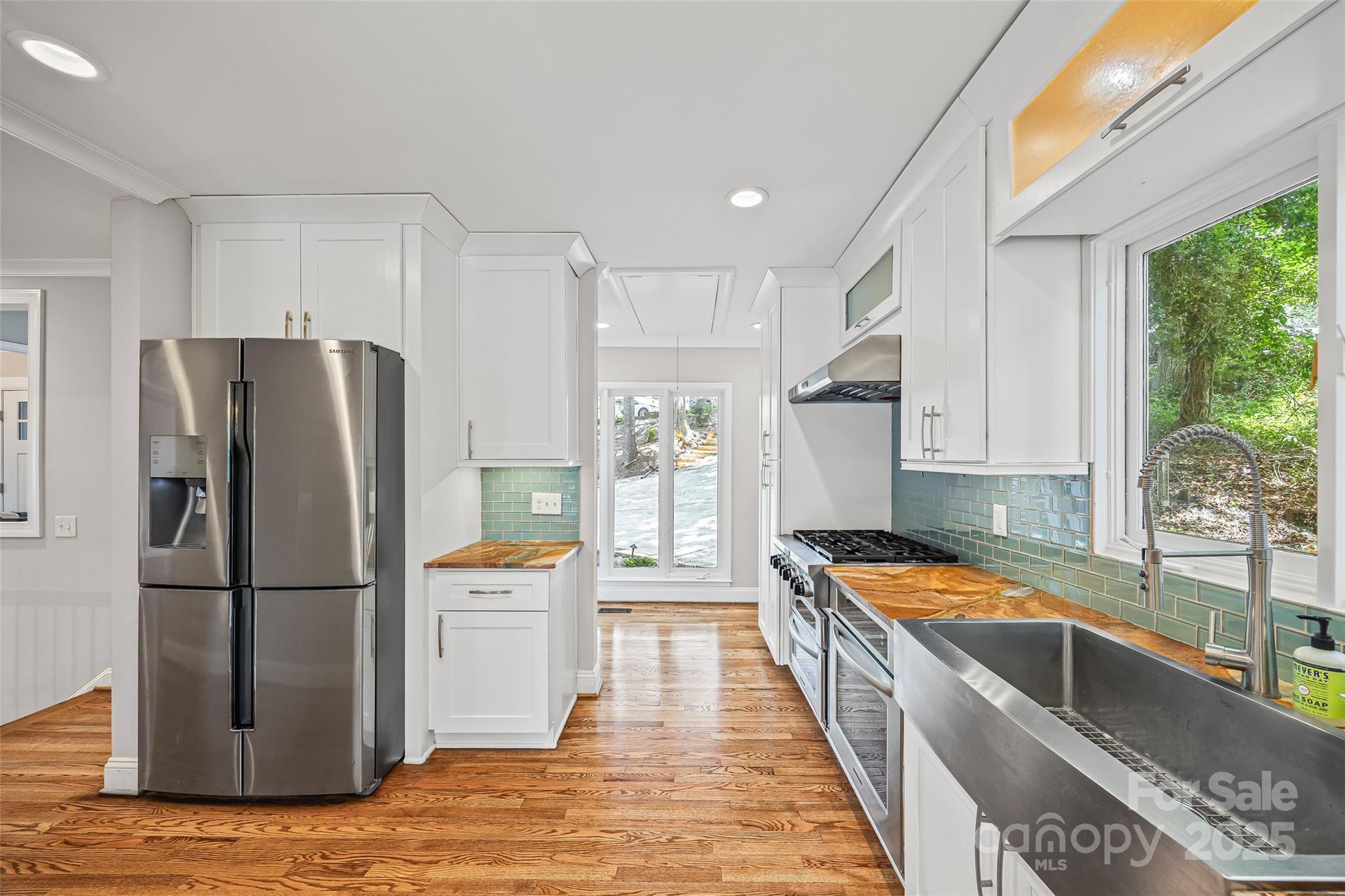 Tega Cay - Residential