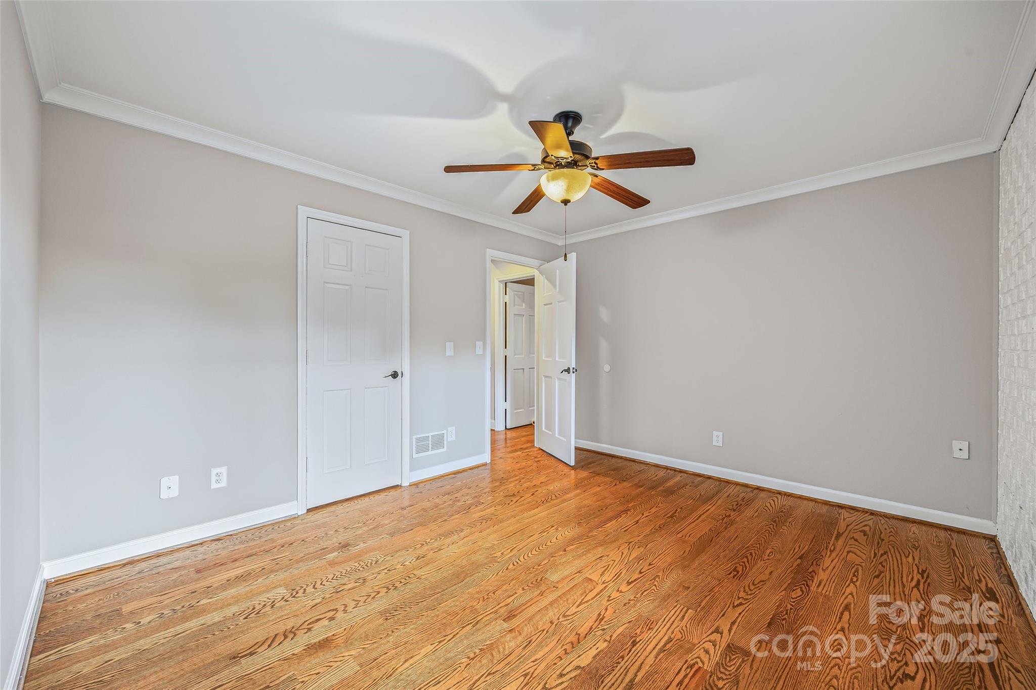 Tega Cay - Residential