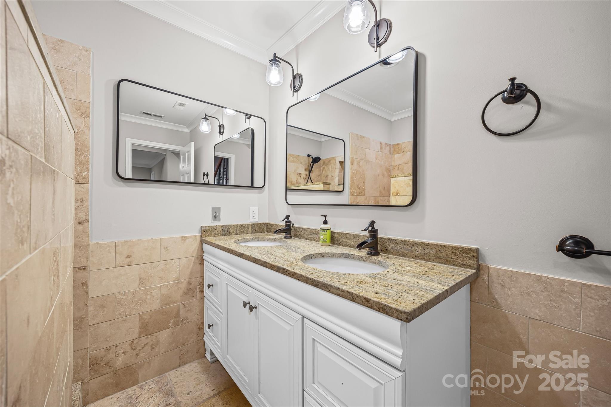 Tega Cay - Residential