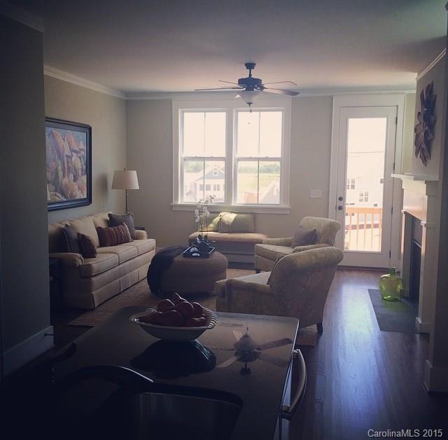 Riverwalk - Residential Lease