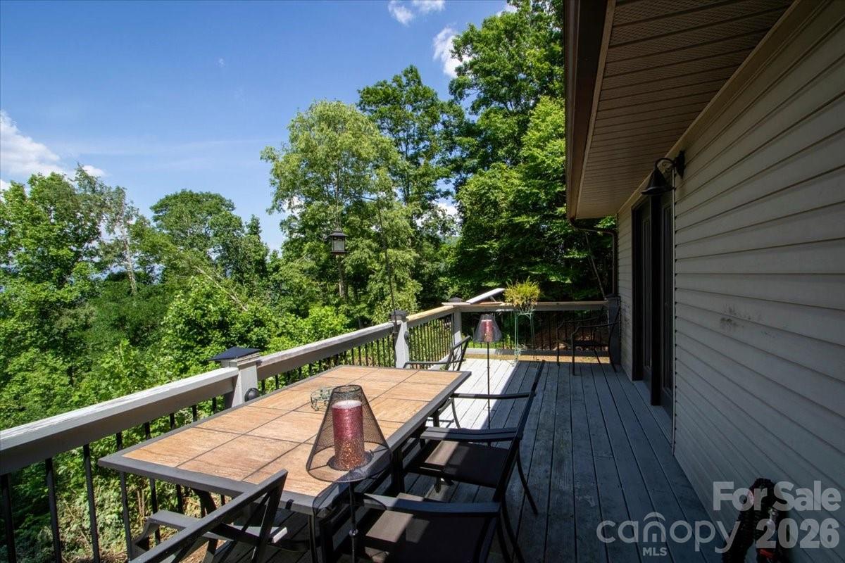 Moonshine Mountain - Residential