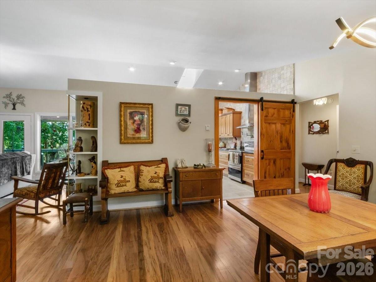 Moonshine Mountain - Residential