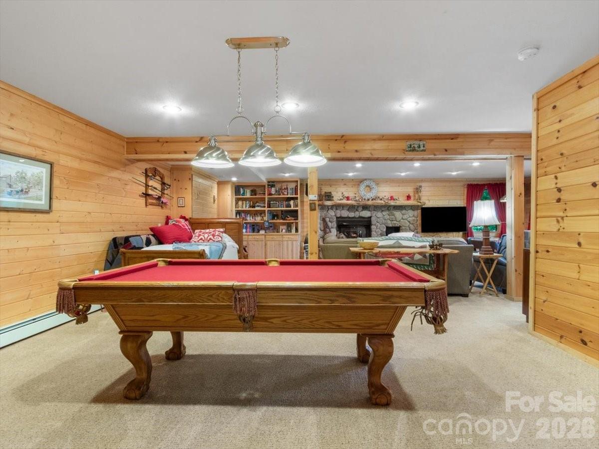 Moonshine Mountain - Residential