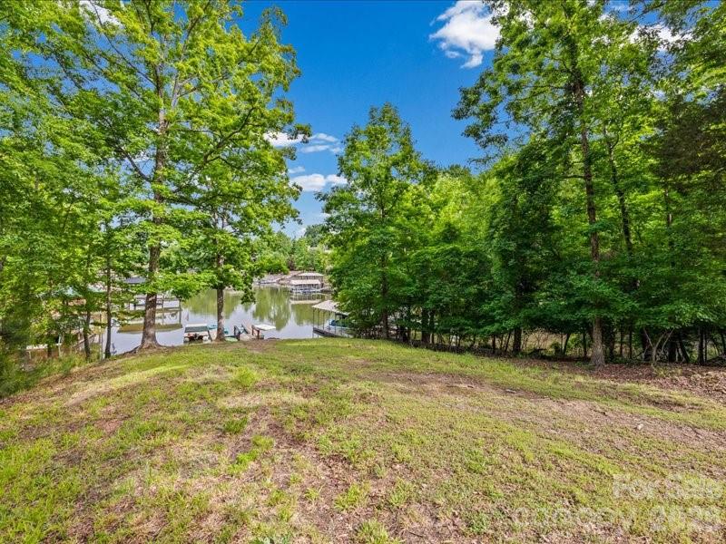 Autumn Cove At Lake Wylie - Residential
