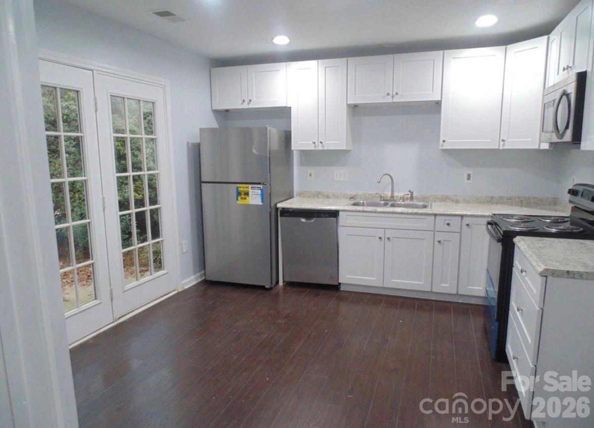 Maplecrest - Residential