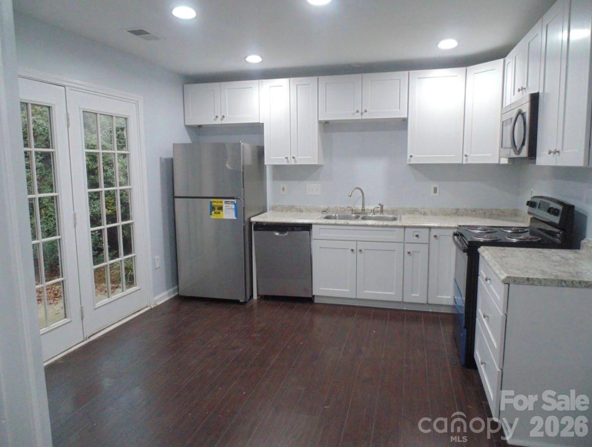 Maplecrest - Residential