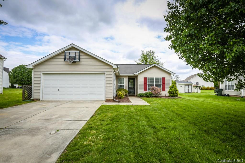 New Roof install May 2015! Neat, clean & move in ready! Fresh paint & trim, split bedroom ranch comes with a full appliance package including refrigerator, washer & dryer!  Laminate flooring in entry, great room & all bedrooms!  Vinyl floor in kitchen & baths! Ceiling fans in all bedrooms, double vanity in master & lots of natural light throughout!  2 car garage with door opener & keypad entry.  Exterior storage shed in large flat rear yard.  Exterior patio with paver surrounds.  GREAT VALUE!
