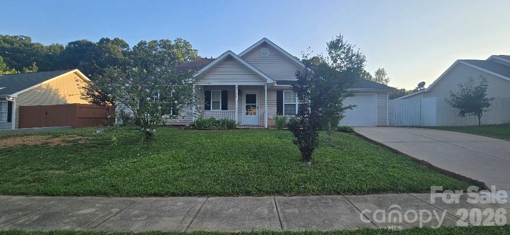 Well maintained 3 bed 2 bath ranch home in Lauren Park. Open floor plan with eat in kitchen area. Ample kitchen cabinet space. Spacious living room with new lighting fixture. Primary bedroom has private bath and walk in closet. 2 secondary bedrooms good size. Large fully fenced rear yard. 1 car garage. Wont last long.
Owner is a NC Real Estate agent but not the listing agent for the home.