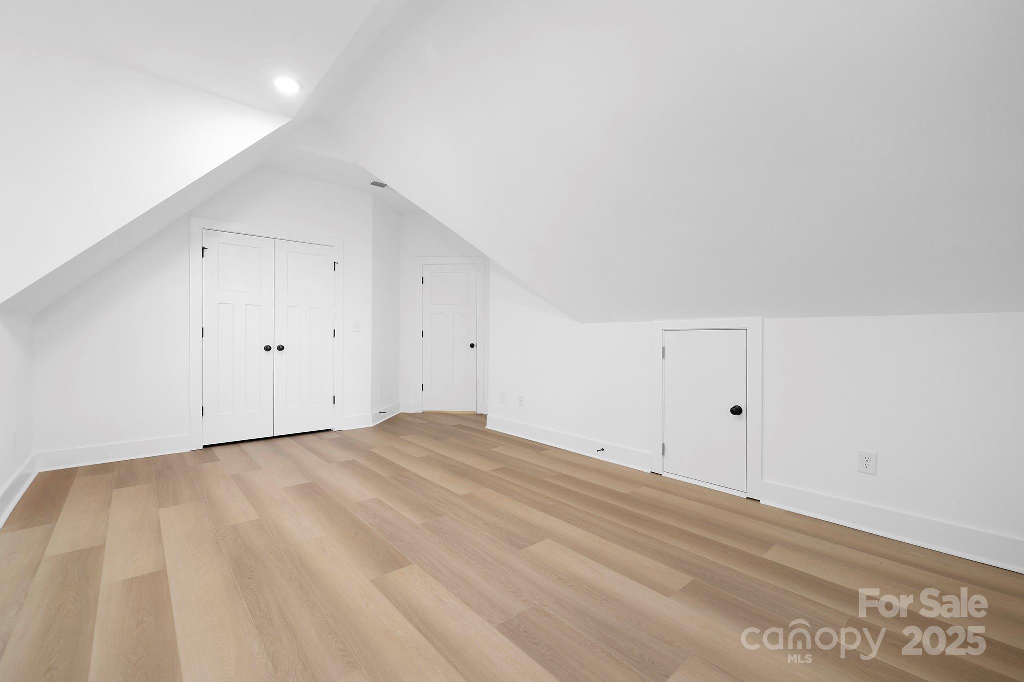 Sanders Landing - Residential