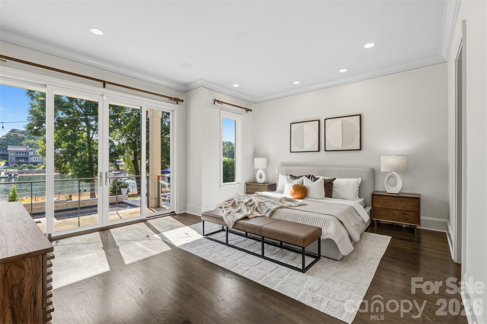 The Peninsula - Residential
