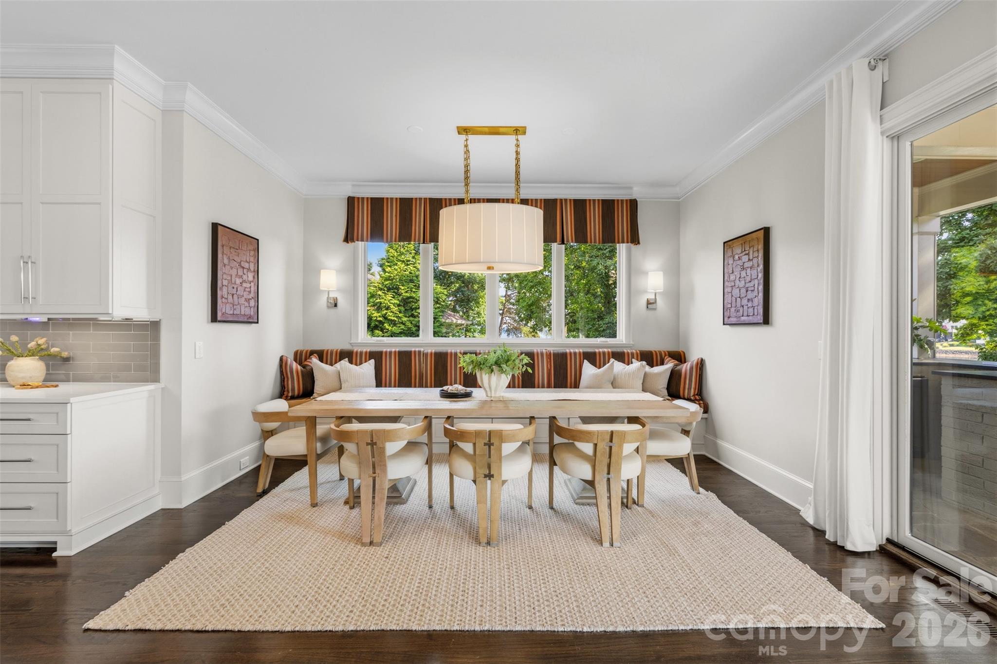 The Peninsula - Residential