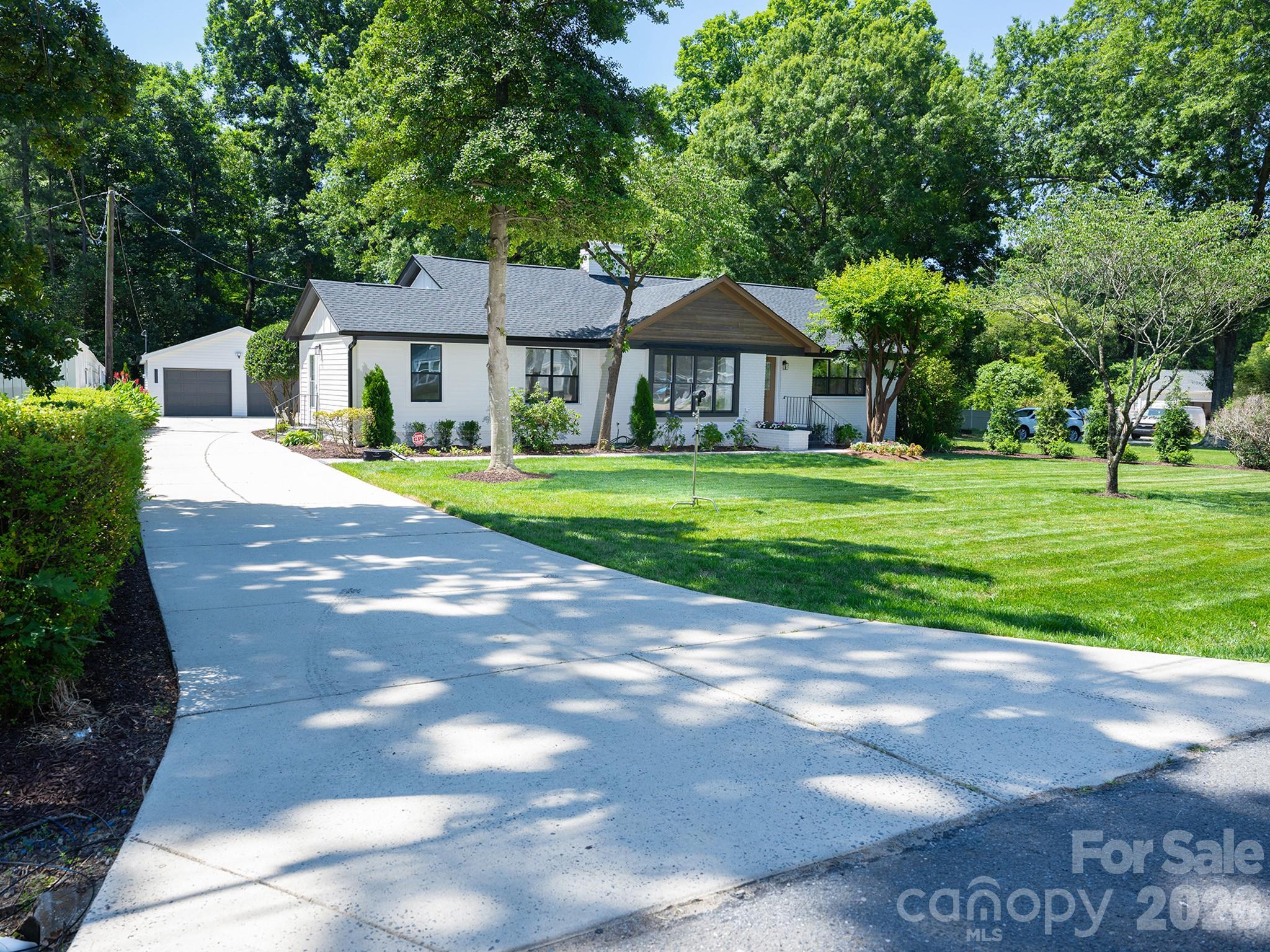 Royal Oaks - Residential