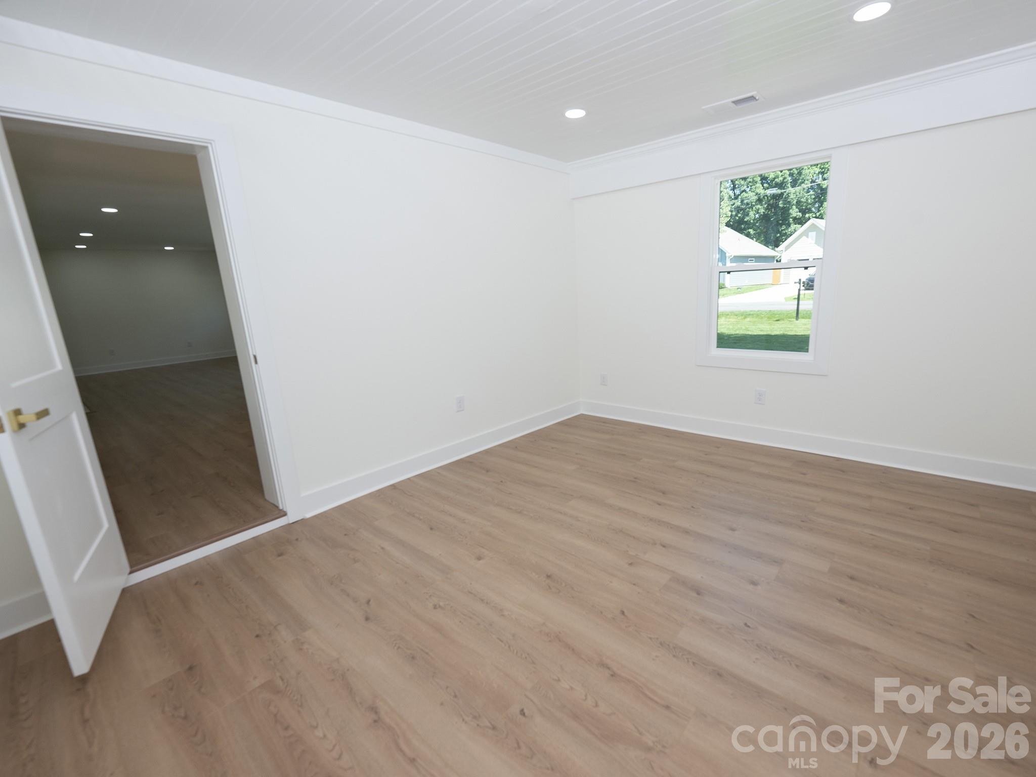 Royal Oaks - Residential