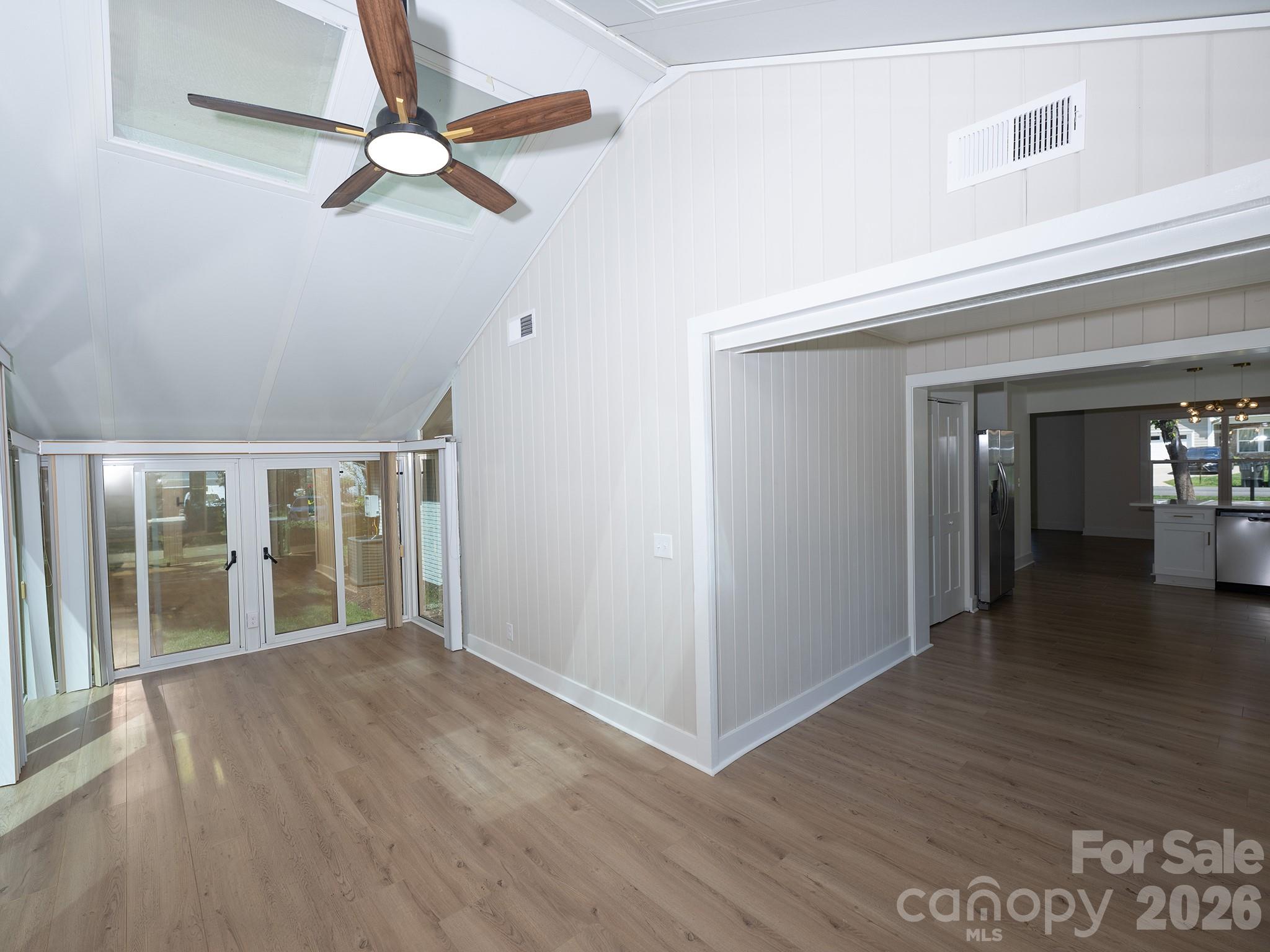 Royal Oaks - Residential