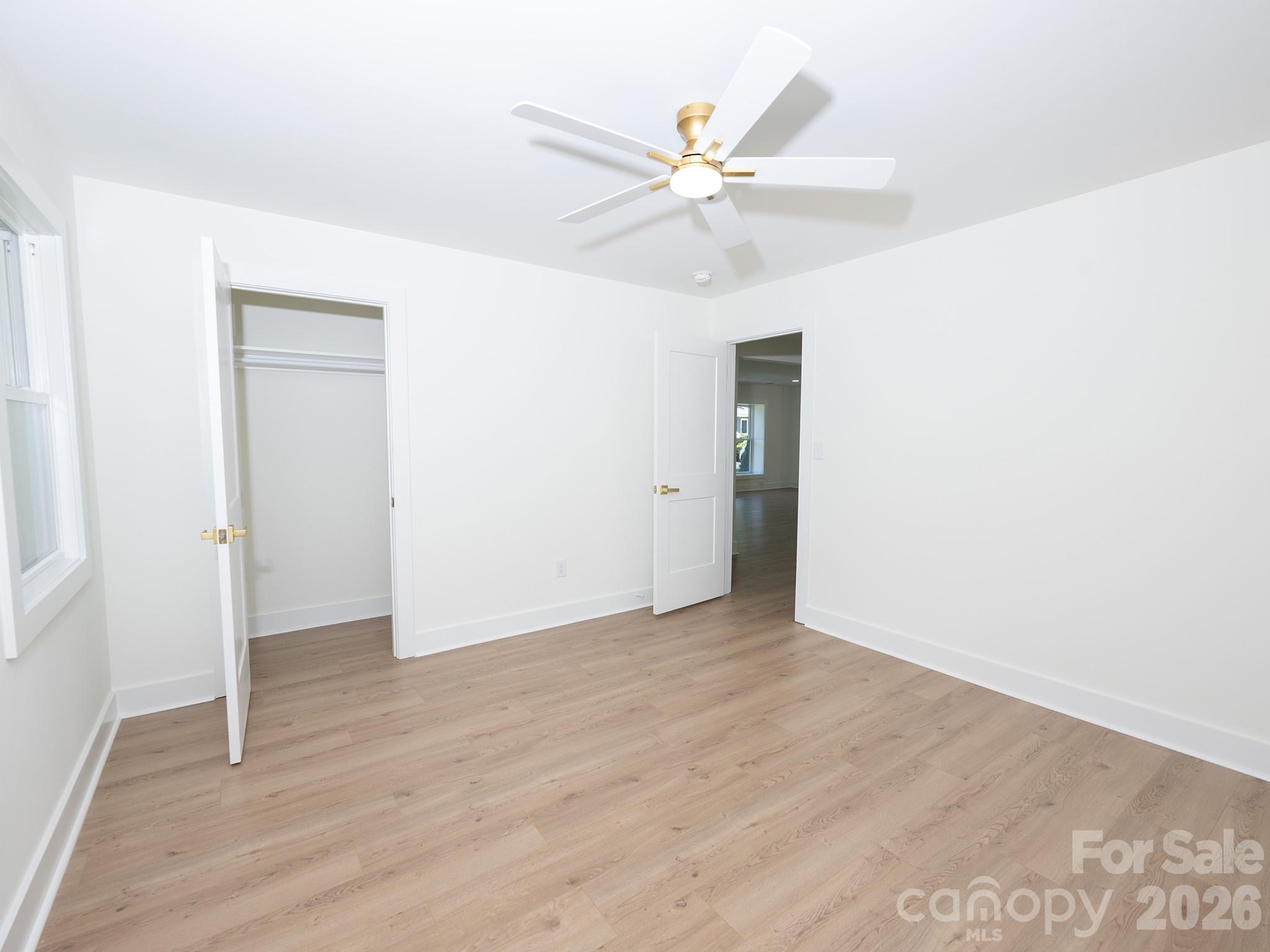 Royal Oaks - Residential