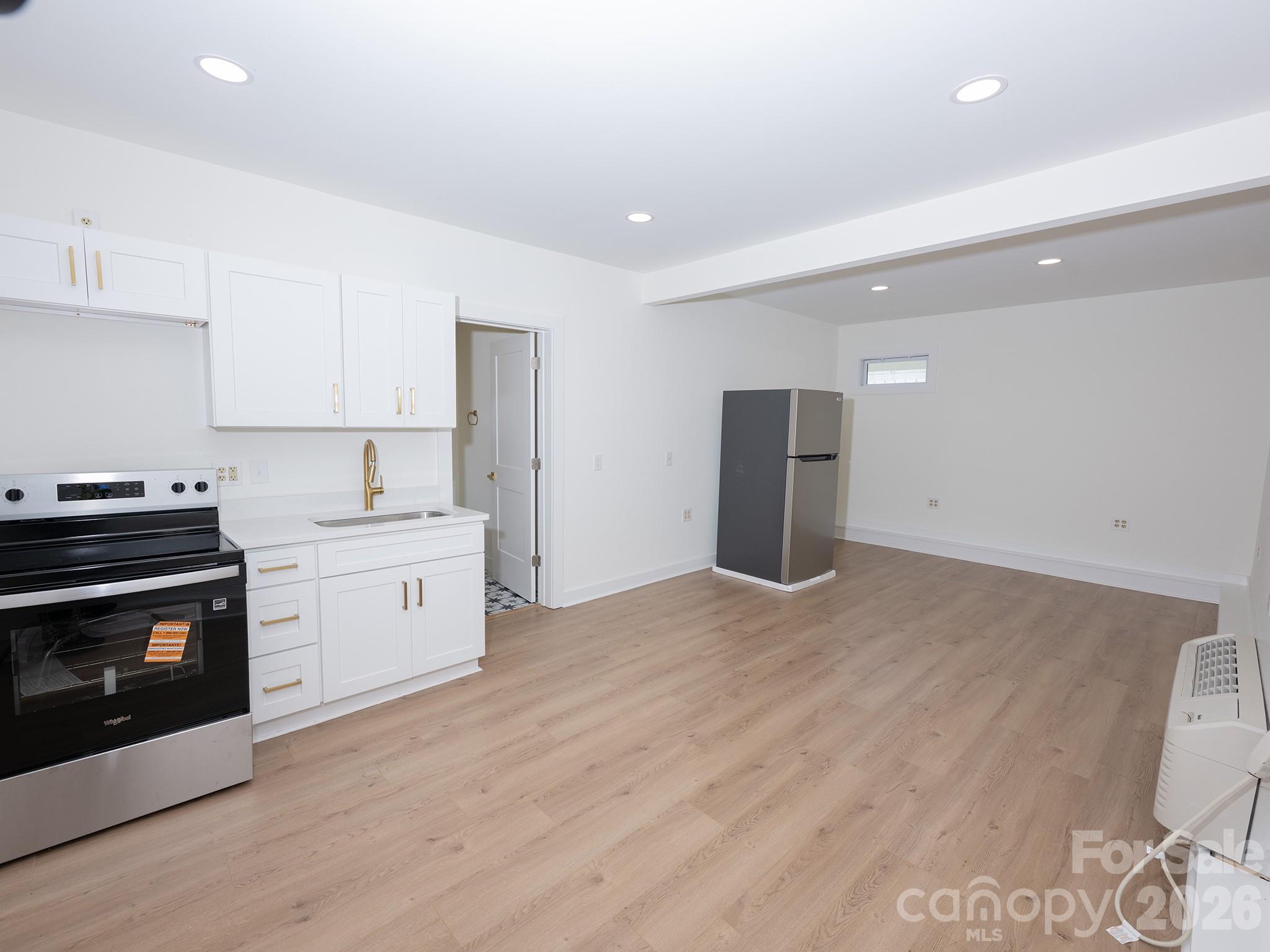 Royal Oaks - Residential