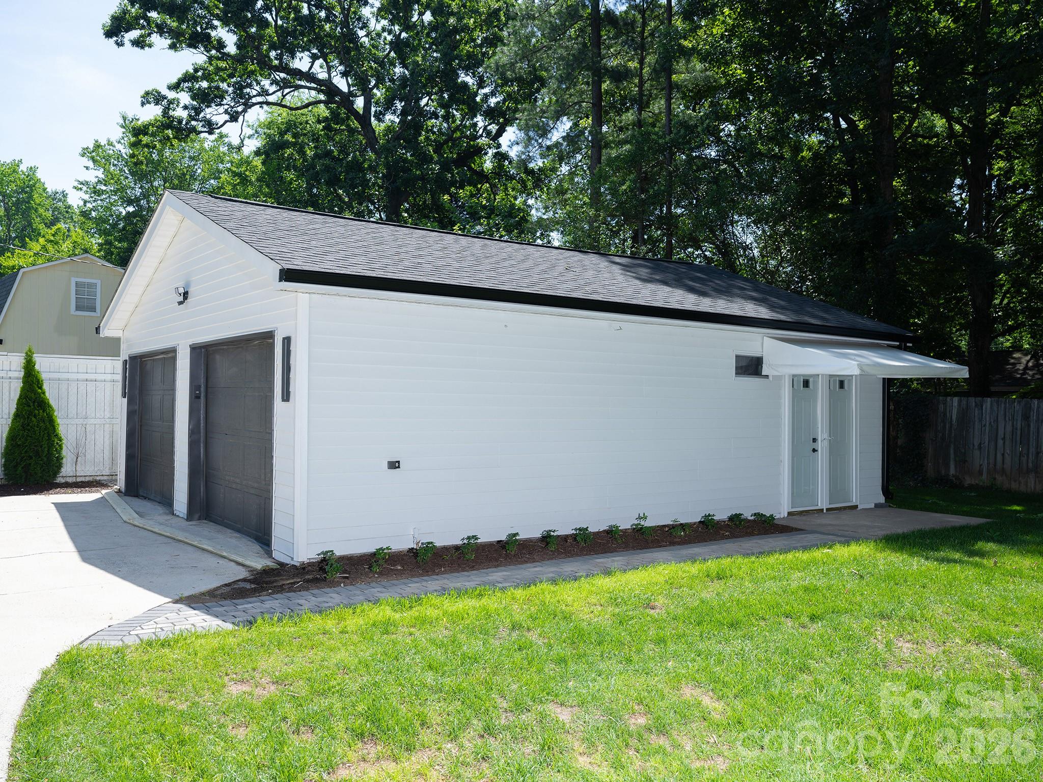 Royal Oaks - Residential