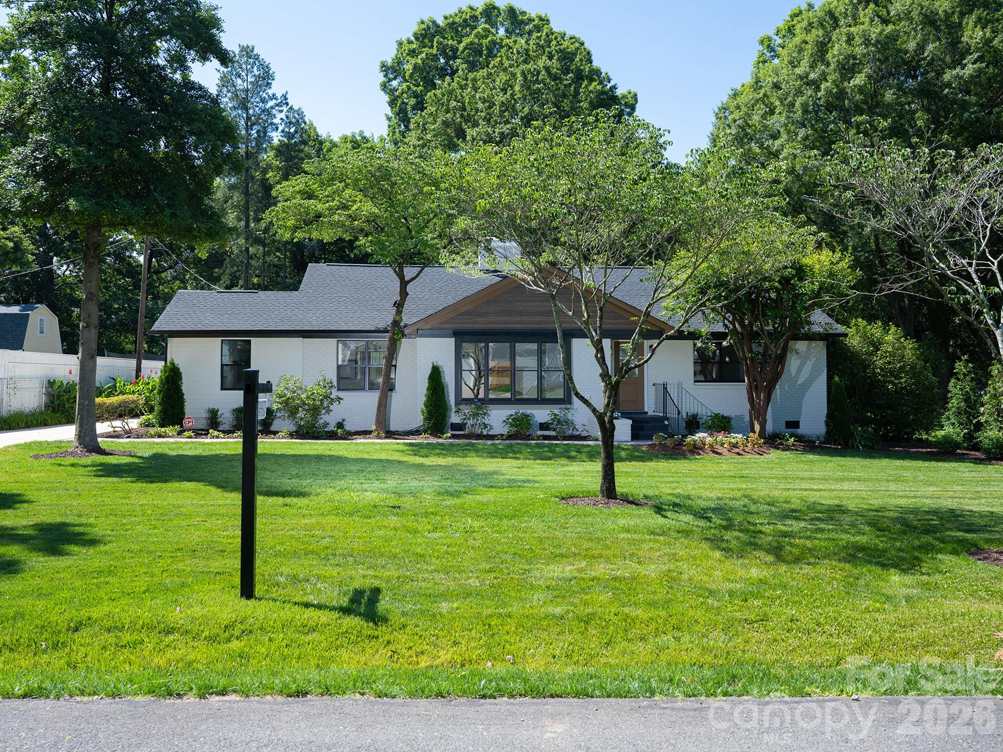 Royal Oaks - Residential
