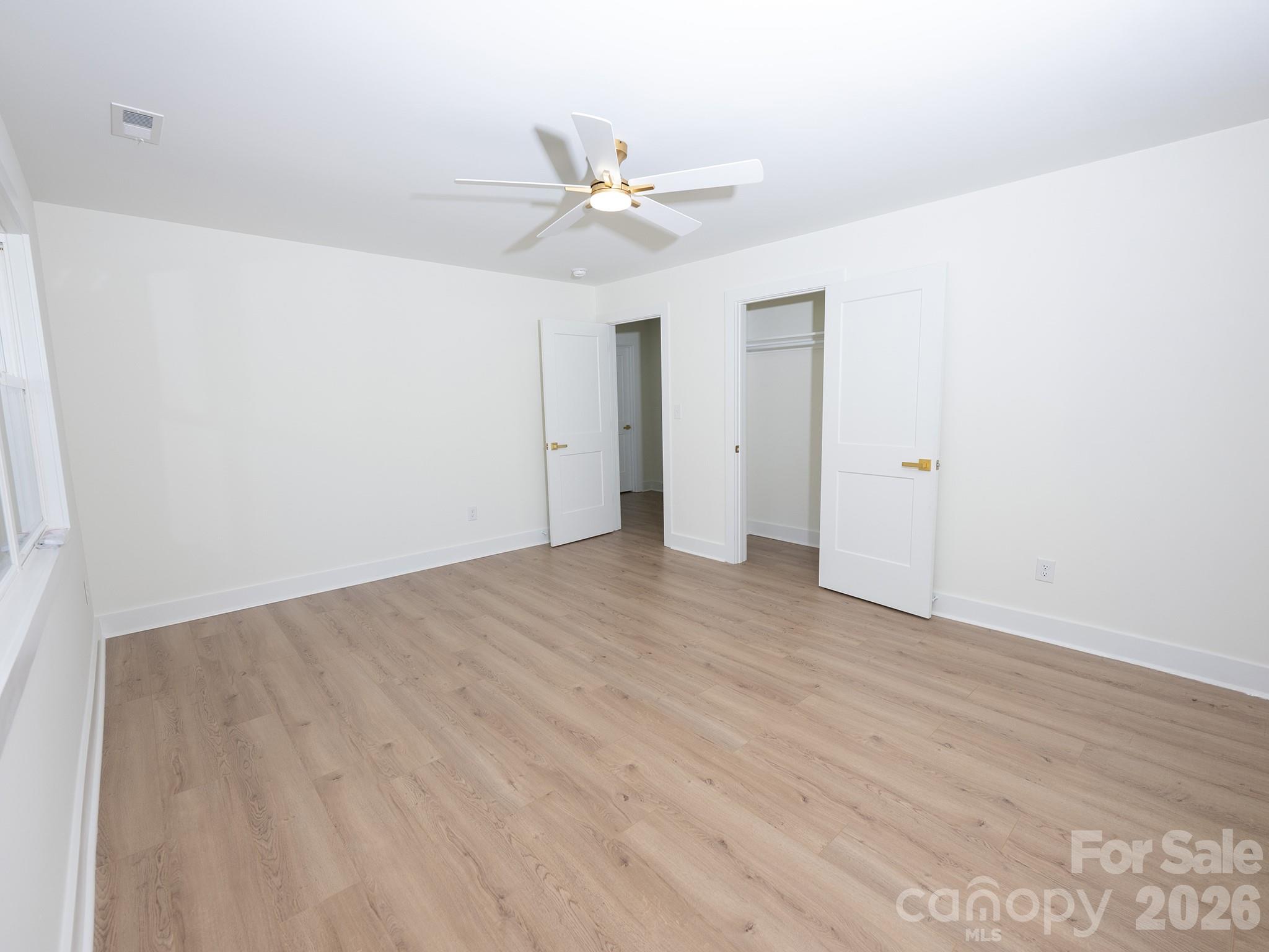 Royal Oaks - Residential