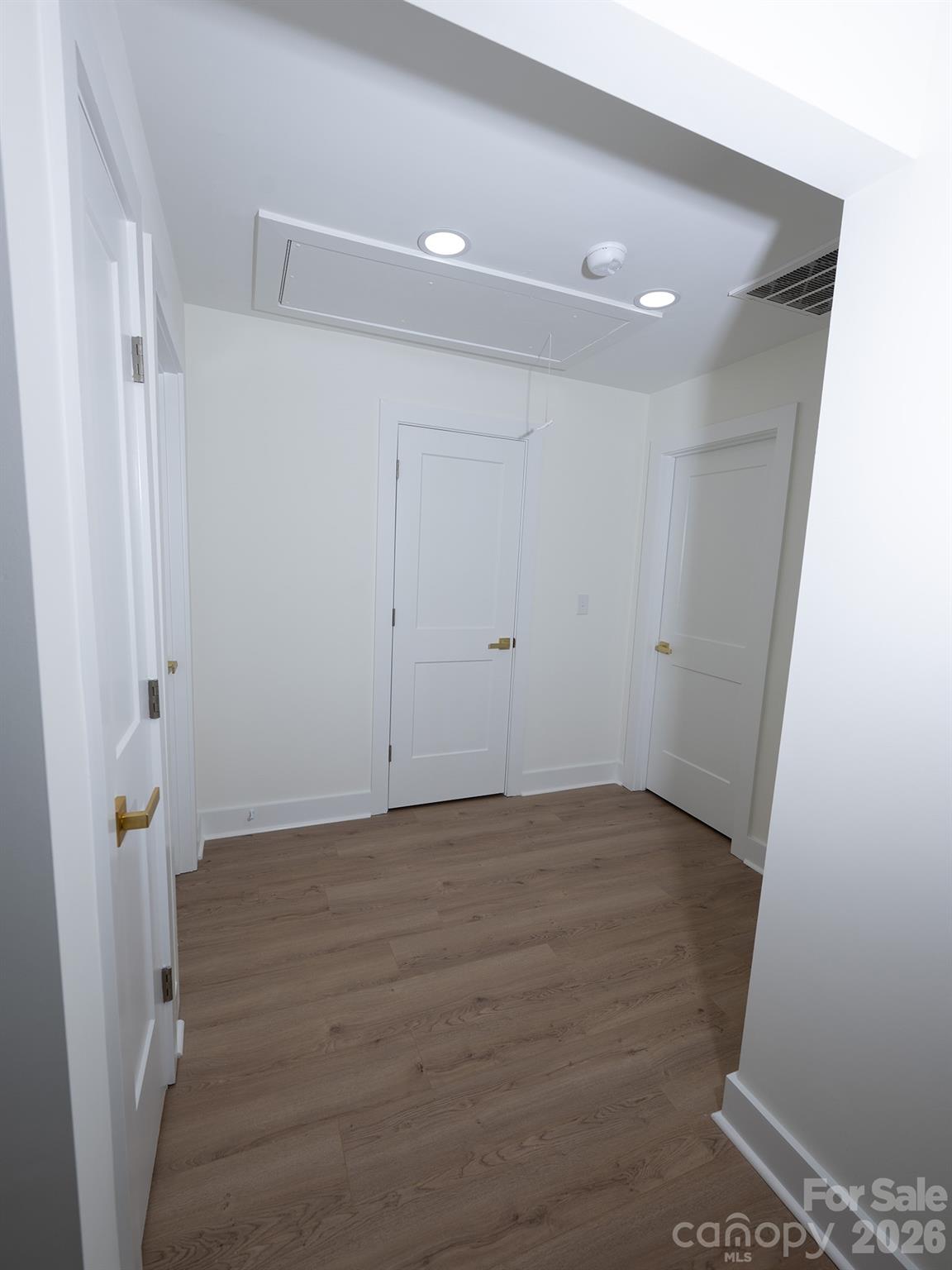 Royal Oaks - Residential